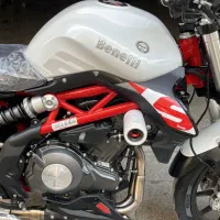 بنلی ۳۰۰ دو سیلندر خشک|موتورسیکلت|ساری, |دیوار