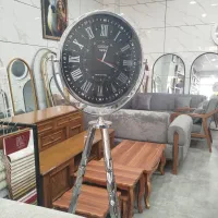 ساعت ایستاده