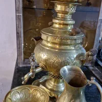 سماور ذغالی برنجه .آینه و کنسول برنز و ساعت|صنایع دستی و سایر لوازم تزئینی|مشکین‌دشت, |دیوار