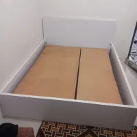 تخت دونفره و میزدراور