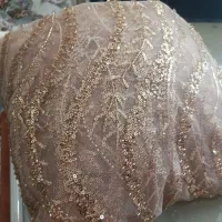 قواره پارچه طلایی رنگ