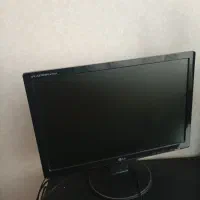 مانیتور ال جی تمیز