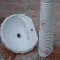 روشویی و آینه