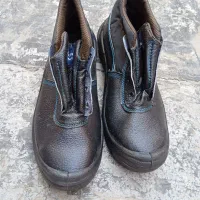 کفش ایمنی نو|کیف، کفش، کمربند|رباط‌کریم, رباط‌کریم|دیوار