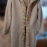 تعدادی لباس زنانه|لباس|رباطکریم, مسکن مهر آبشناسان|دیوار