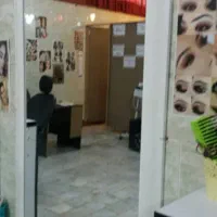 آینه بزرگ سفید