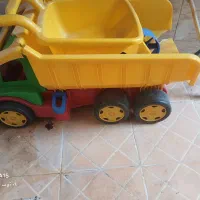 کامیون بزرگ و فرغون اسباب بازی