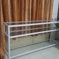 ویترین پیشخوان فلزی 2متری نو  ومانکن فلزی درحد نو