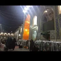 قرارمـون پای گنـبـد طـلا ./(-