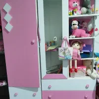 کمد دخترانه تمیز و سالم