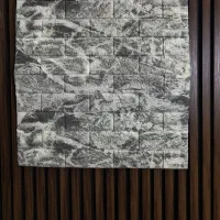 دیوارپوش،دیوارپوش‌پشت چسب دار،‌دیوار پوش فومی