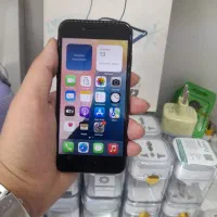 Iphone SE 2020 با حافظه 128 گیگابایت