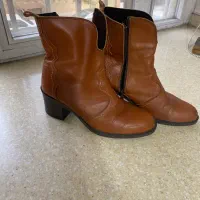 نیم بوت چرم طبیعی