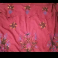 پرده گلدوزی شده با دست