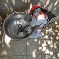 تنورگازی و خمیر زن