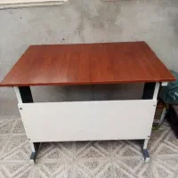 میز سالم ودر حد نو