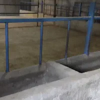 واحد مسکونی که در حال حاظر گاوداری است|فروش خانه و ویلا|بوئین زهرا, |دیوار