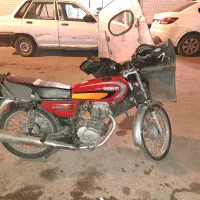 یک دستگاه متور هندا زیگما مدل ۹۴