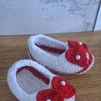 پاپوش بچگانه