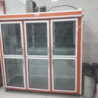 فروش ۲ عدد یخچال ویترینی ۶ درب (بسیار تمیز )