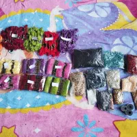 نخ گلدوز رنگی ومهره