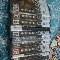 تعدادی گلس گوشی