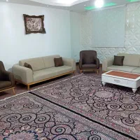 سه عدد فرش و مبل هشت نفره