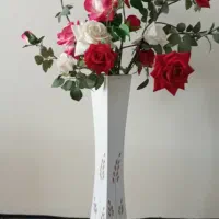 گل و گلدان