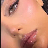 جهت عکاسی مدل میکاپ میخوام