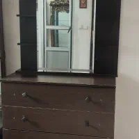 کمد ومیز آرایشی