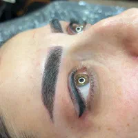 سالن تخصصی ارایش دائم