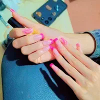 خدمات کاشت ناخن و مژه و میکاپ با قیمت استثنایی|خدمات آرایشگری و زیبایی|گلستان (تهران), |دیوار