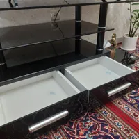 میز تلویزیون شیشه ای در حد نو|میز تلویزیون|تهران, زرکش|دیوار