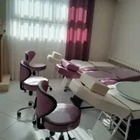 لوازم آرایشگاه اول توضیحات بخون|آرایشگاه و سالن‌های زیبایی|سراوان, |دیوار