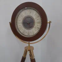 ساعت ایستاده