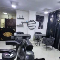 اجاره میز ناخن در سالن زیبایی