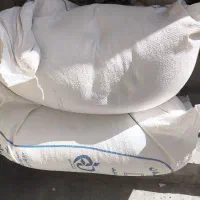 2 کیسه آرد تازه