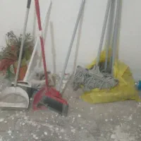 طی شستشوی کف مغازه