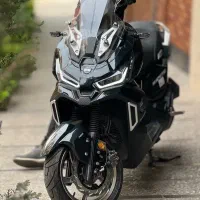 ADV 175 هاسکی
