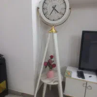 ساعت ایستاده دکوری