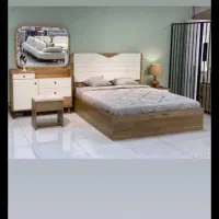 هالین در فروشگاه  تخت خواب