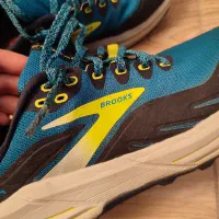 کتونی بروکس|کیف، کفش، کمربند|رشت, آب و برق|دیوار