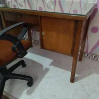 میز تحریر و صندلی