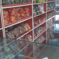 به چند نیروجوان جهت فروشندگی کانکس تنقلاتی