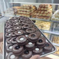 فروشنده خانم