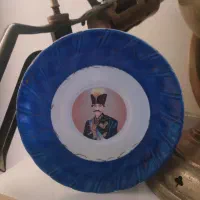 ی جفت دیوار کوب قدیمی