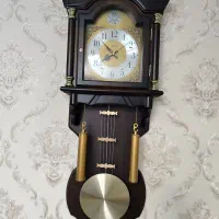 ساعت دیواری کاملا سالم