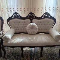 مبل سلطنتی ۹ نفره، بسیار تمیز تمیز و در حد نو