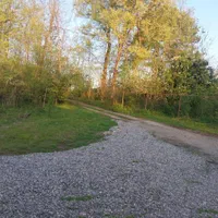 اجاره کوتاه مدت/فضای باز و سرسبز/رشت/مناسب خانواده|اجارهٔ کوتاه‌مدت ویلا و باغ|رشت, آب و برق|دیوار