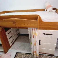 تخت نو جوان به همراه کمد و کشو بسیار کم جا|تخت و صندلی بچه|اسلام‌شهر, شهرک واوان|دیوار